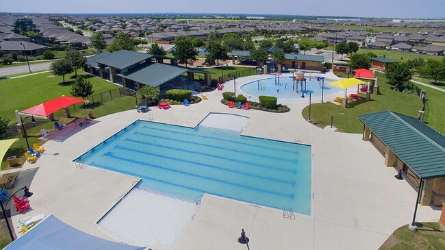 Building Photo - 288 Kapok St