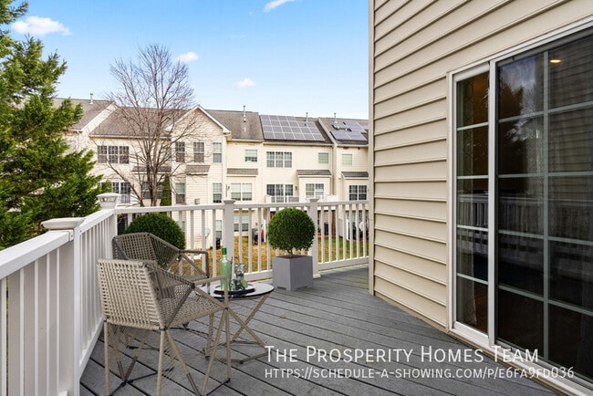 Building Photo - 9752 Evening Bird Ln