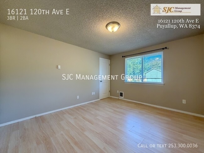 Building Photo - 16121 120th Ave E