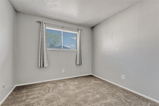 Building Photo - 7968 Chase Cir