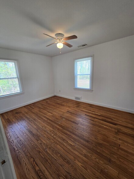 Building Photo - 8705 Sedgemoor Dr