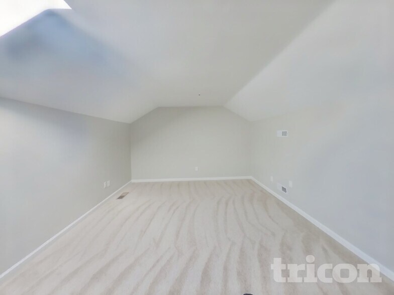 Building Photo - 1513 Cumberland Ct