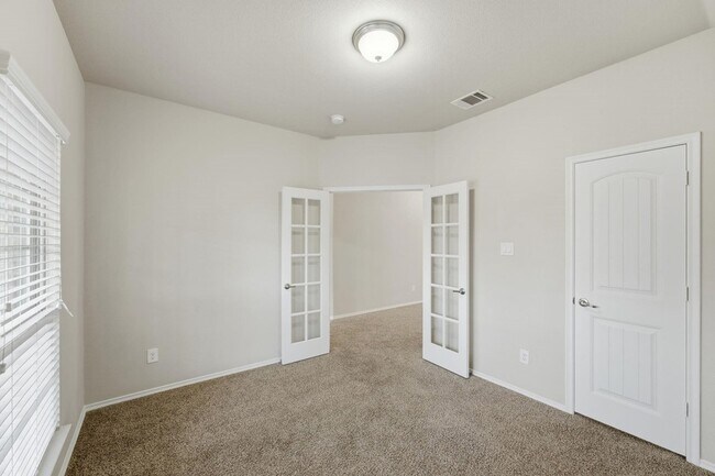 Building Photo - 316 Rocky Pine Rd