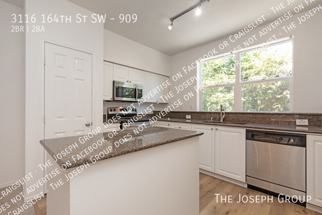 Building Photo - 3116 164th St SW