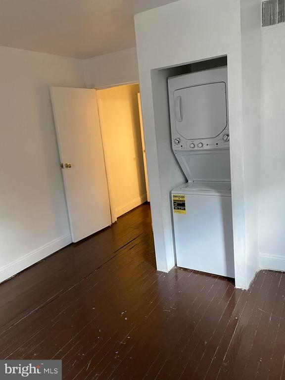 Building Photo - 1012 S 12th St