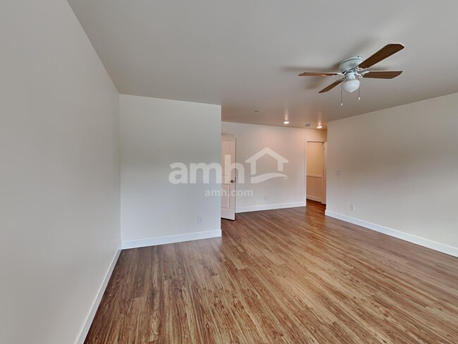 Building Photo - 13704 107th Ave Ct E