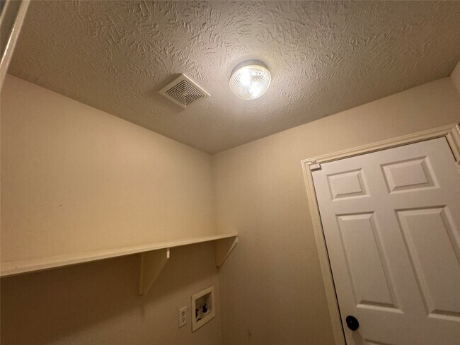 Building Photo - 4818 Comal River Loop