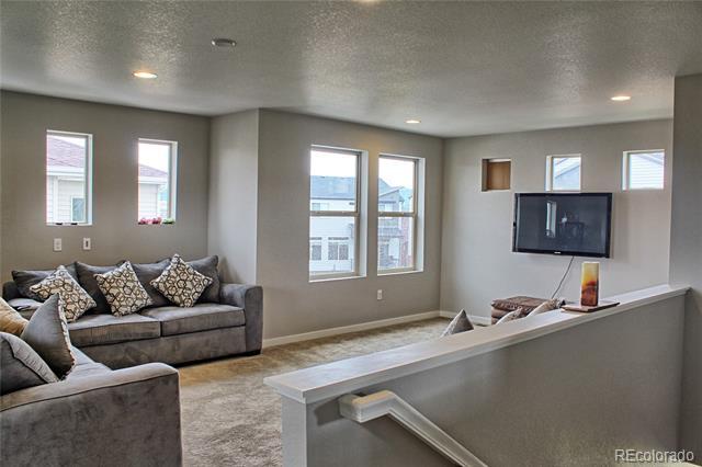 Building Photo - 4144 Elegant St