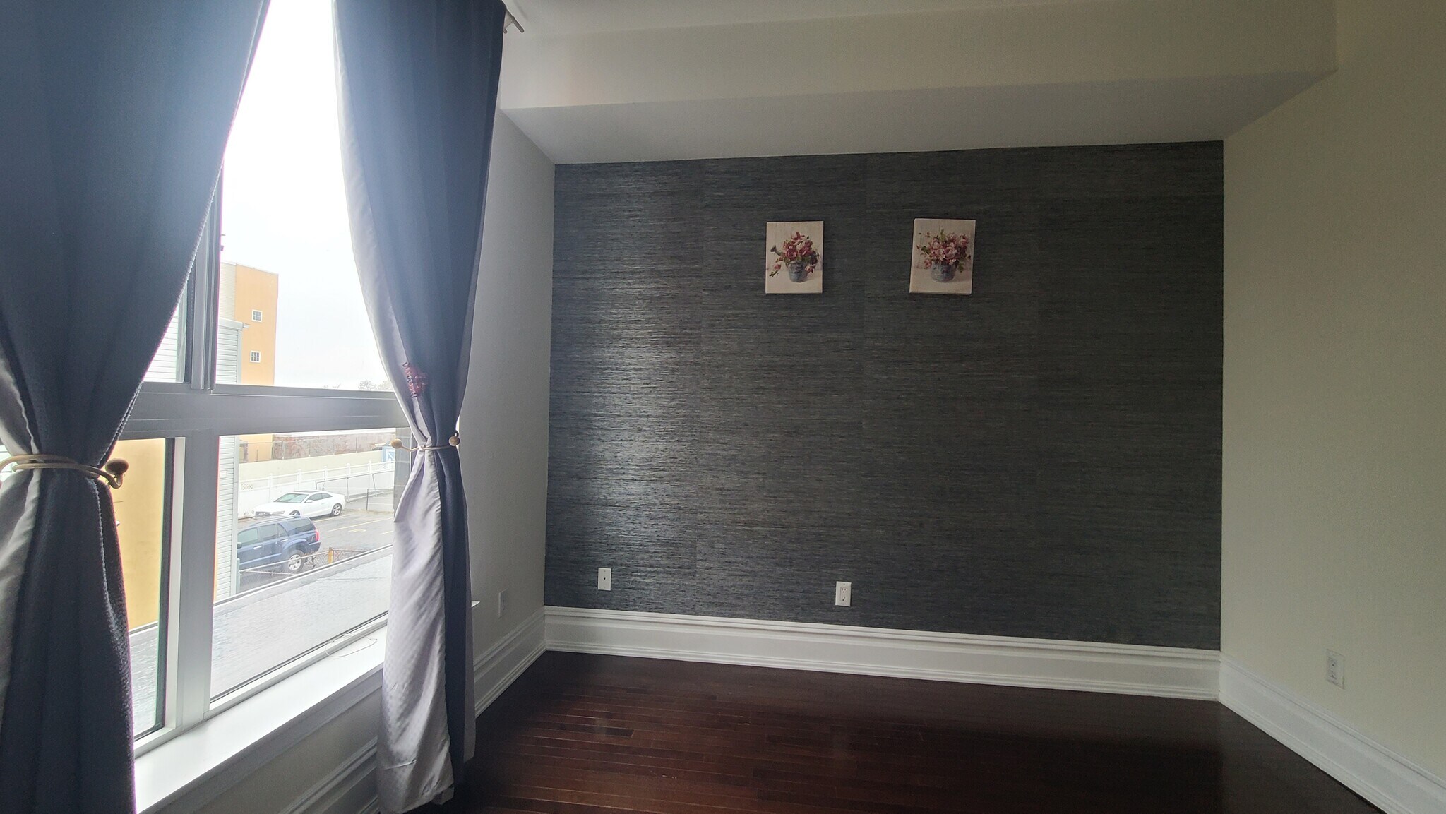 Building Photo - 3121 Central Ave