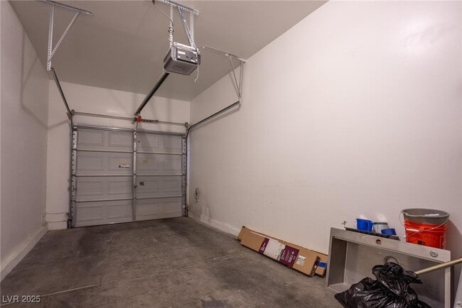 Building Photo - 6550 Tumbleweed Ridge Ln