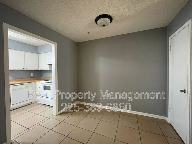 Building Photo - 1724 Brightside Dr