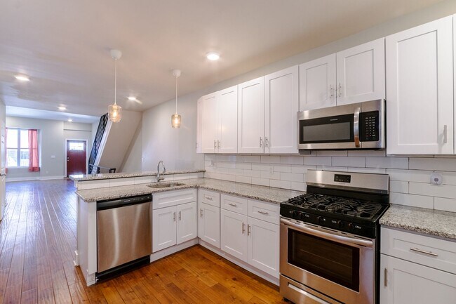 Building Photo - 1829 N 27th St