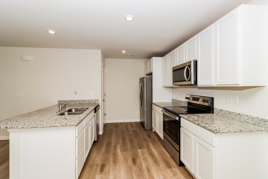 Building Photo - 291 Century Dr