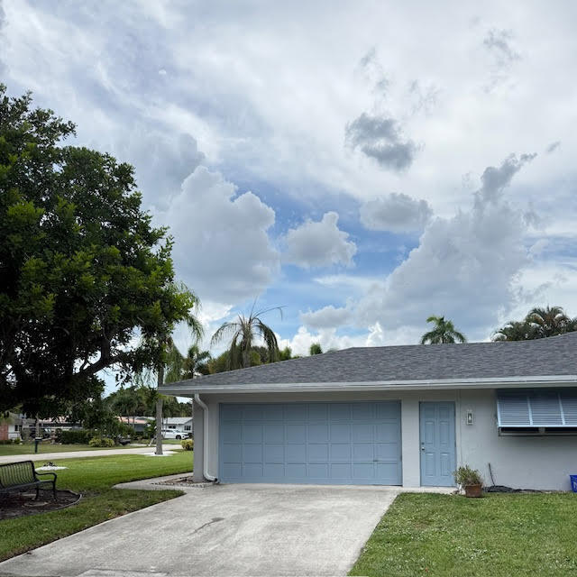 Building Photo - 4073 Lakespur Cir S