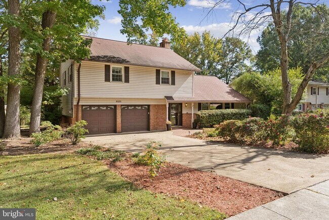Building Photo - 8525 Bound Brook Ln