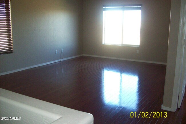 Building Photo - 125 N 225th Dr