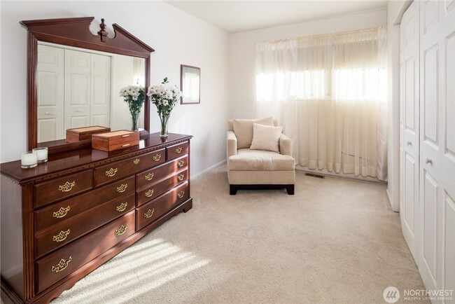 Building Photo - 2bd/.75ba Arlington Home