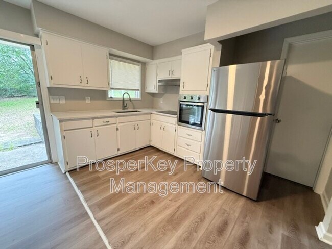 Building Photo - 4712 Eton Dr