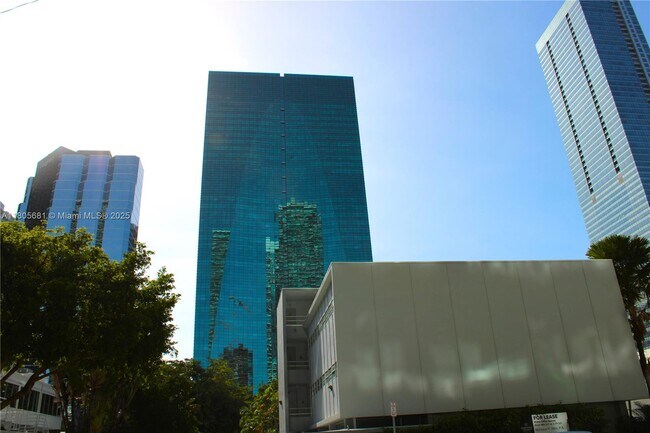 Building Photo - 1300 S Miami Ave