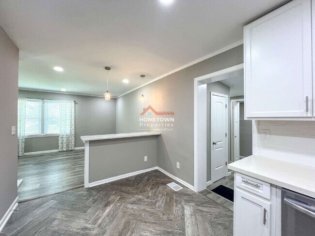 Building Photo - 1815 Hallmark Dr