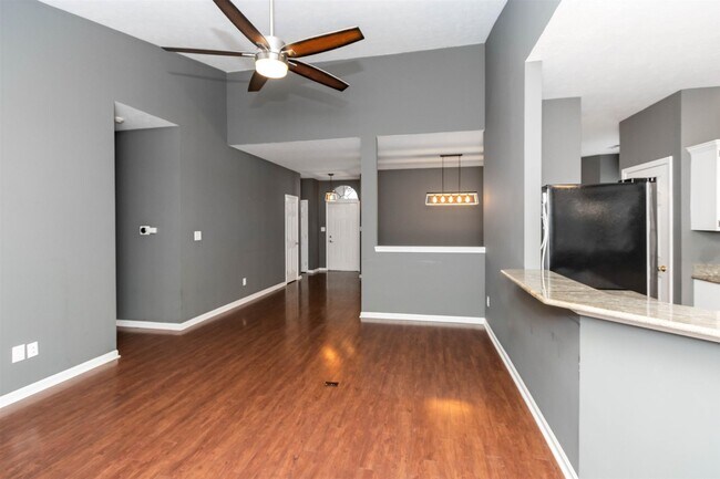 Entry - dining to the left, great room open to kitchen - 10276 Lakeland Dr