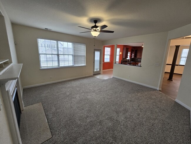 Building Photo - 2009 Breck Ave