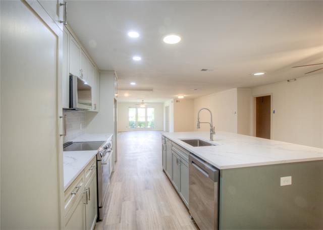 Building Photo - 10630 Sandpiper Ln