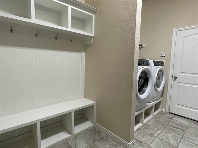 Building Photo - 6009 Scottsdale Ln