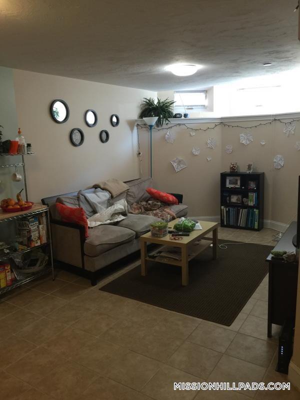 Building Photo - 891 Huntington Ave