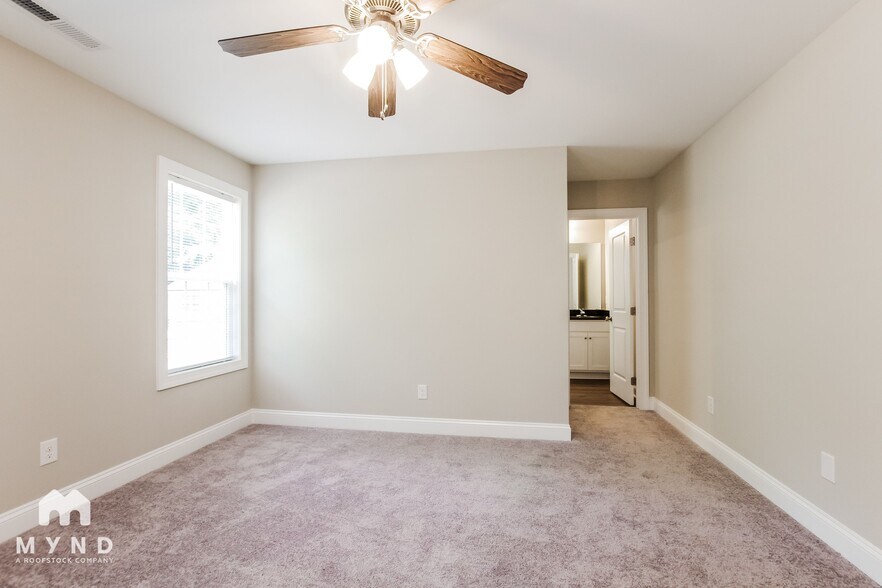 Building Photo - 4250 Burgin St