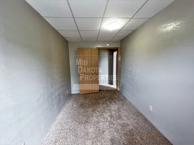 Building Photo - 420 E 6th Ave