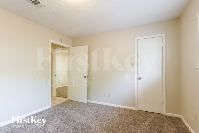 Building Photo - 25202 Tuckahoe Ln
