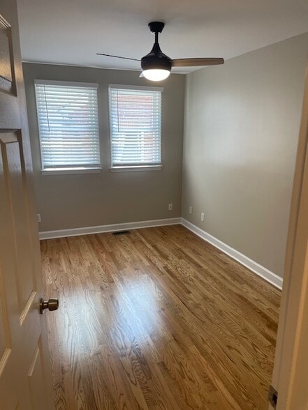 Second bedroom. - 815 Lexington Ave