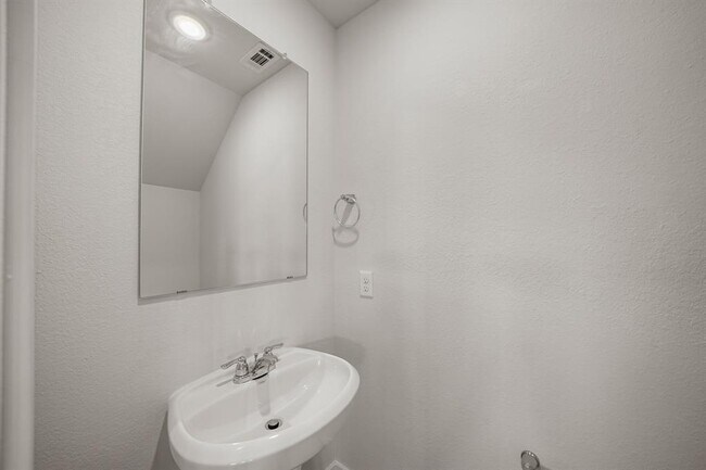 Building Photo - 7006 Cedar Breeze Ct