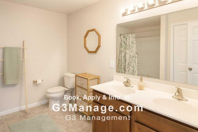 Building Photo - 1200 Weatherstone Ln