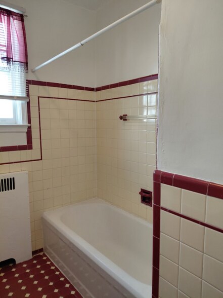 Building Photo - 3508 Grantley Rd