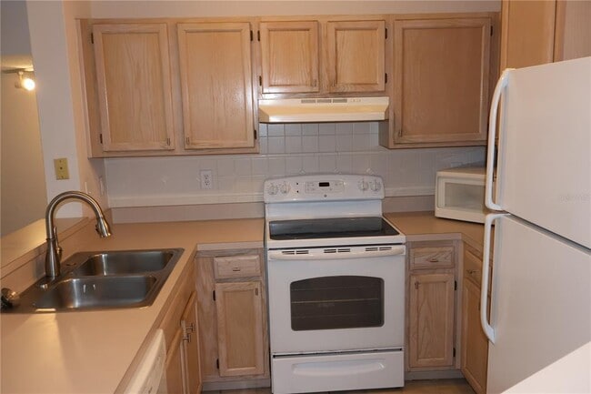 Building Photo - 601 Island Pl Wy