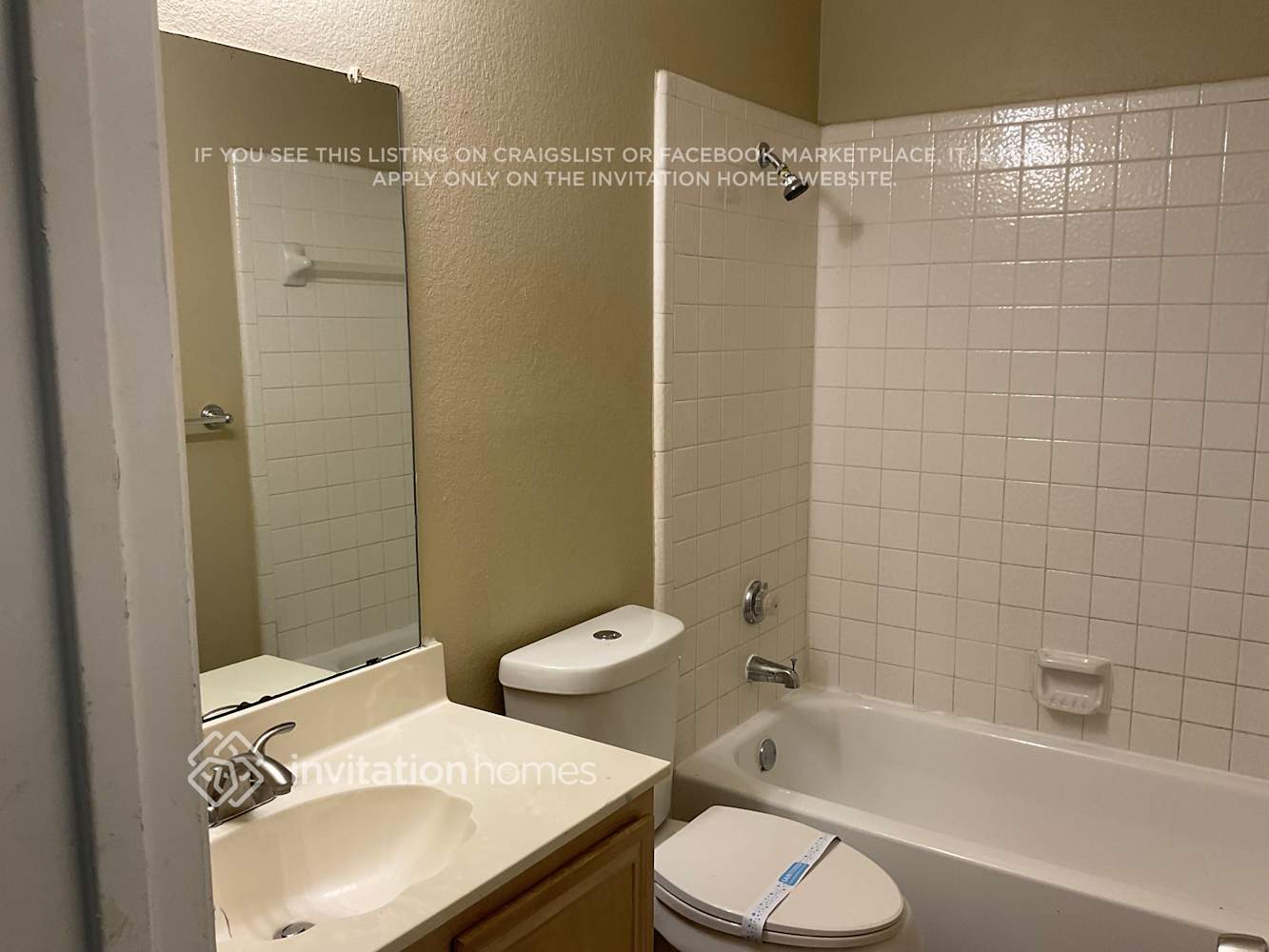 Building Photo - 2207 Bennington Dr