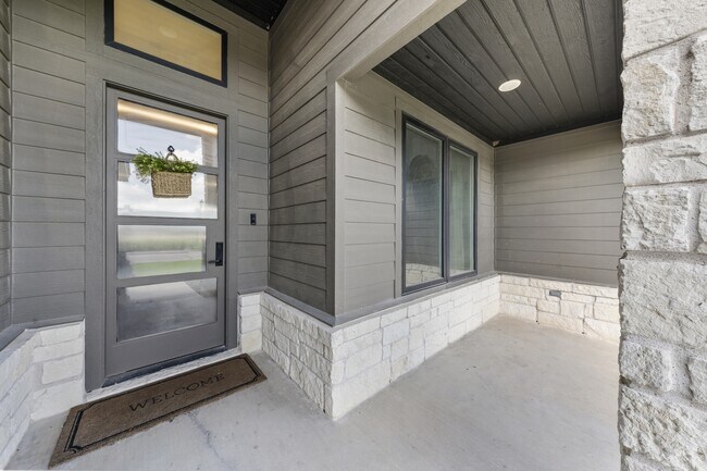 Building Photo - 9925 Bridlewood Ln