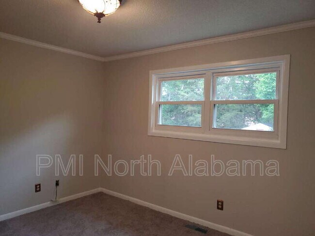 Building Photo - 3017 Deerfield Rd NW