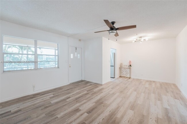 Building Photo - 2041 NW 81st Ave