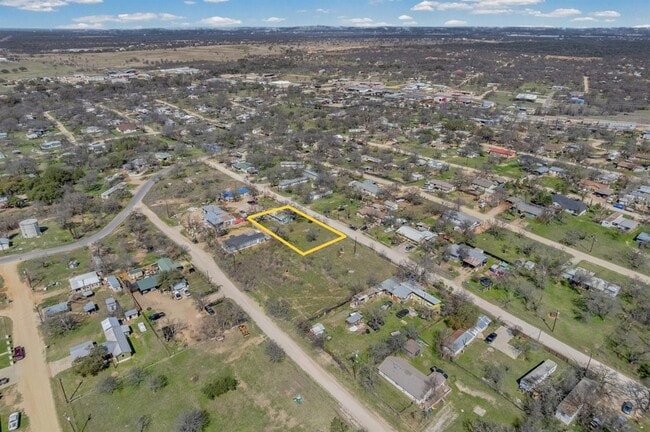 Building Photo - 1418 Kingshill Dr