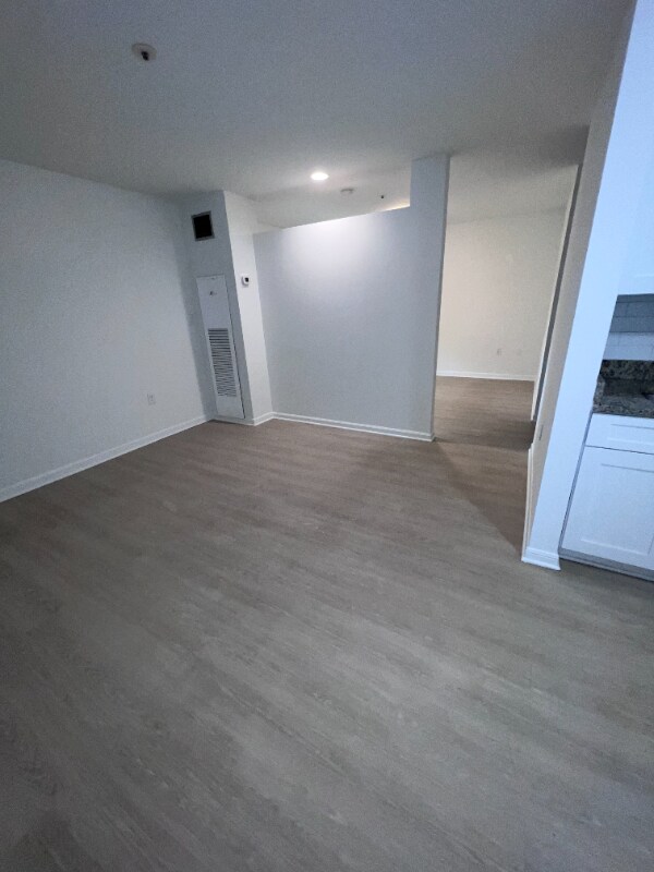 Building Photo - 1380 Piccard Dr