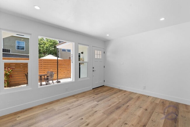 Building Photo - 4820 Muir Ave