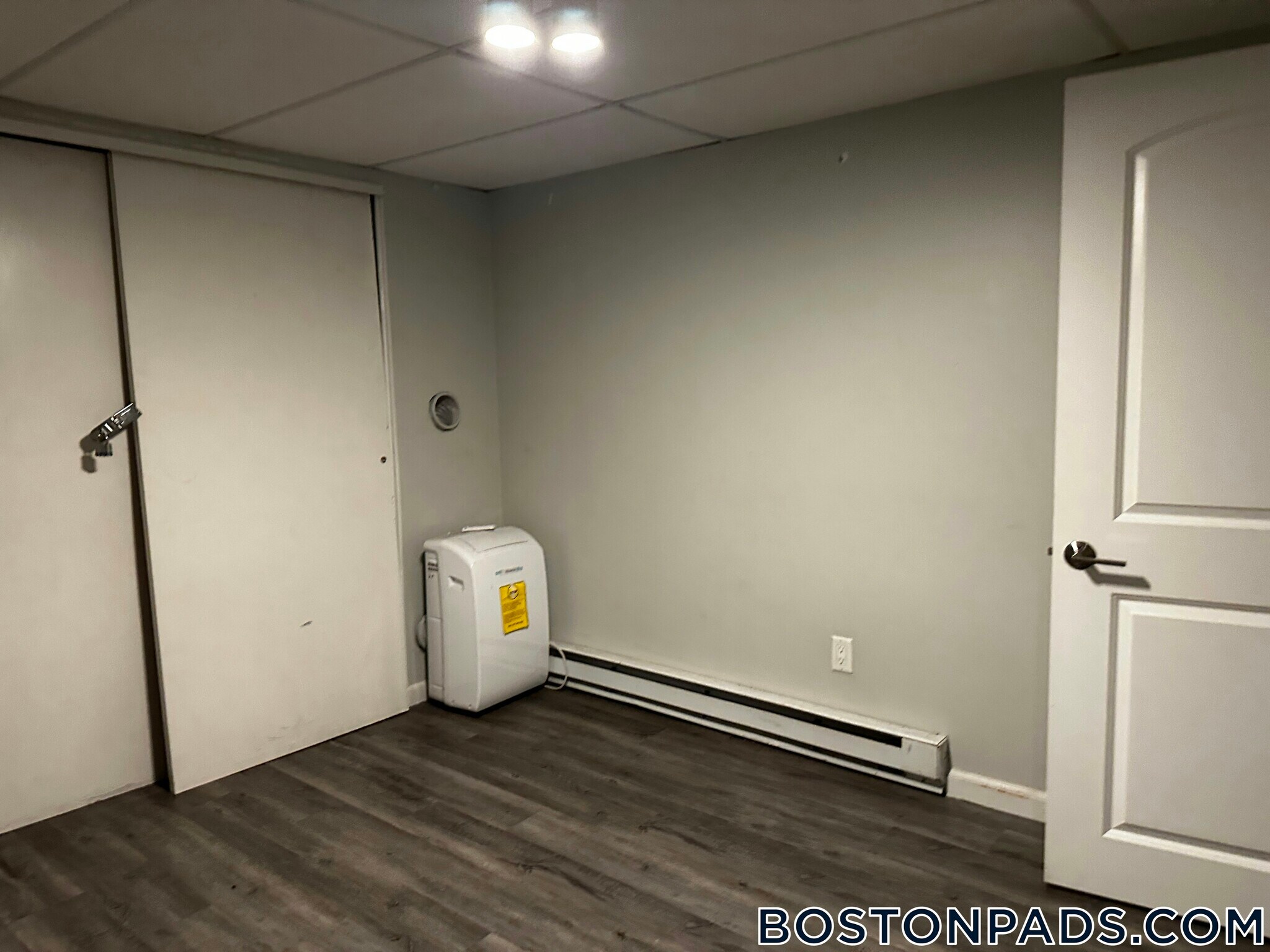 Building Photo - 195 Maverick St