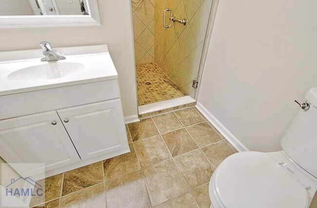 Building Photo - 7 Limestone Ln