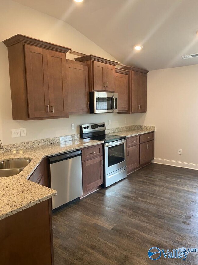 Building Photo - 213 Alonzo Toney Dr
