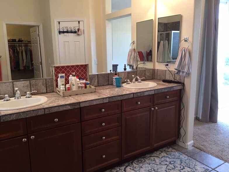 Building Photo - 486 Octate Cir