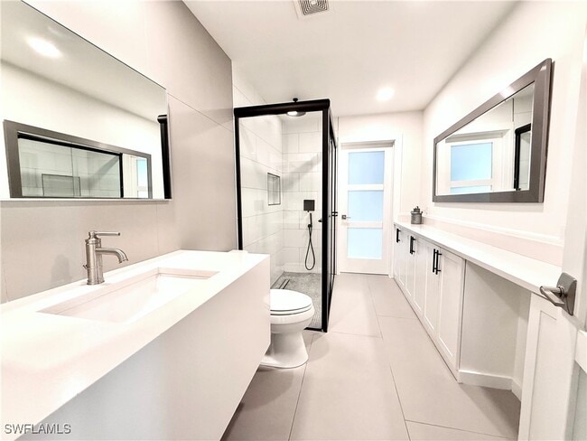 Building Photo - 3631 1st Ave NW