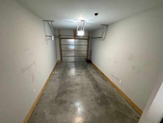 Building Photo - Perfect Condo Home For Lease